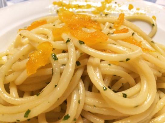 spaghetti-alla-bottarga-e-colatura-di-alici